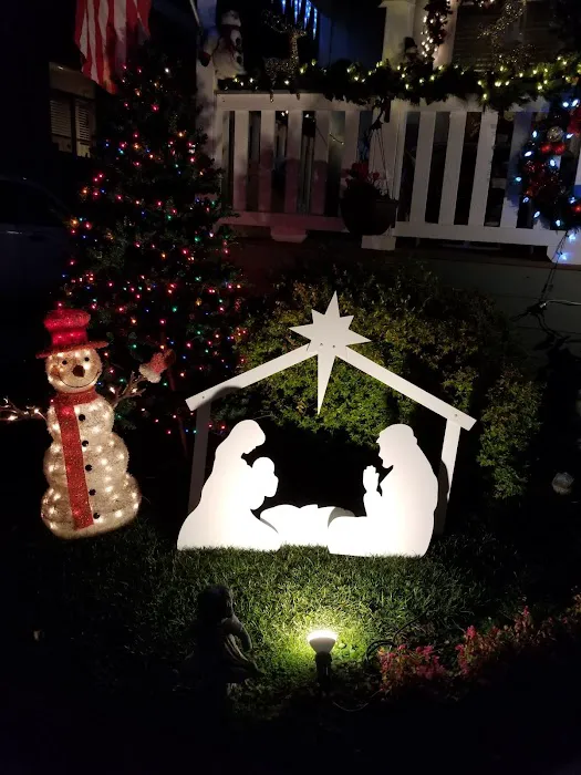 Mary Manor Estates Picture 9