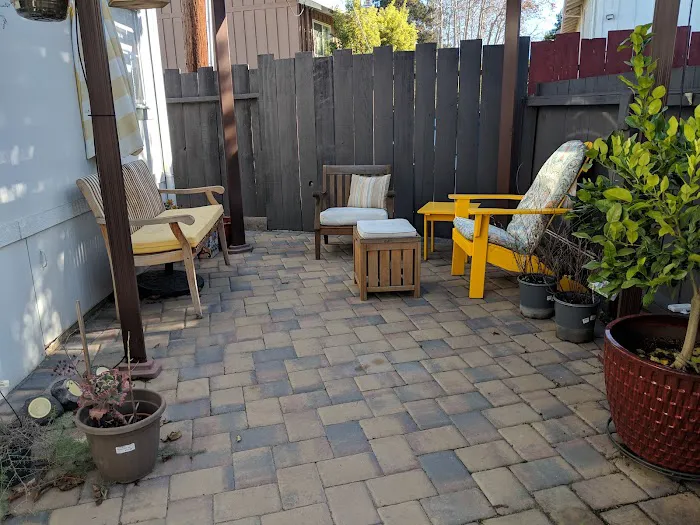 New Frontier Mobile Home Park Picture 9