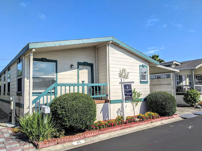 Sunset Estates Mobile Home Park Picture 2