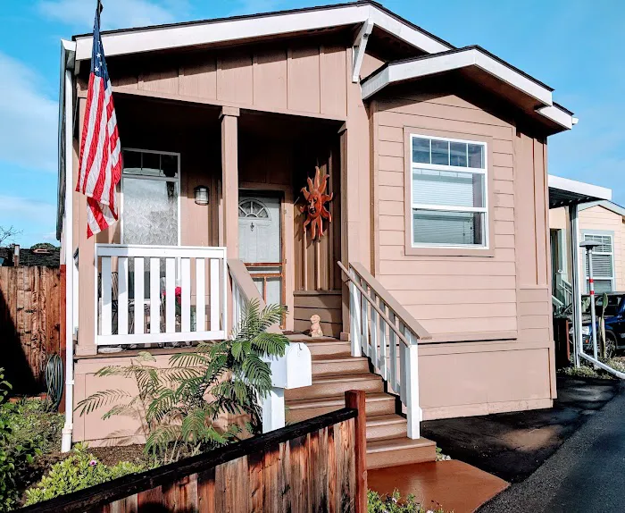 Moorpark Mobile Homes Picture 3