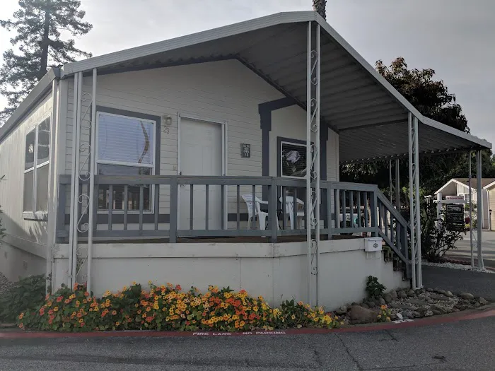 Moffett Mobilehome Park Picture 1