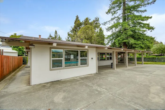 Moffett Mobilehome Park Picture 5