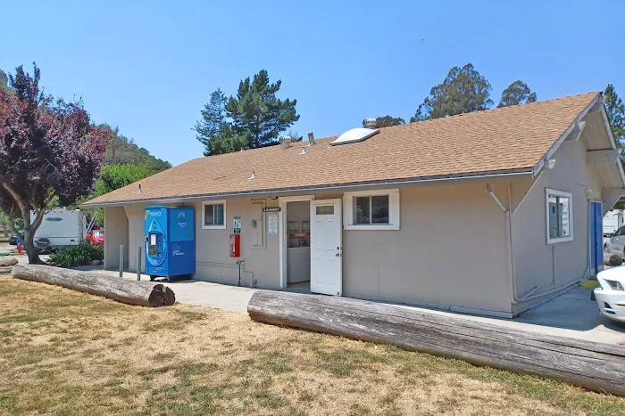Monterey RV Park Picture 1