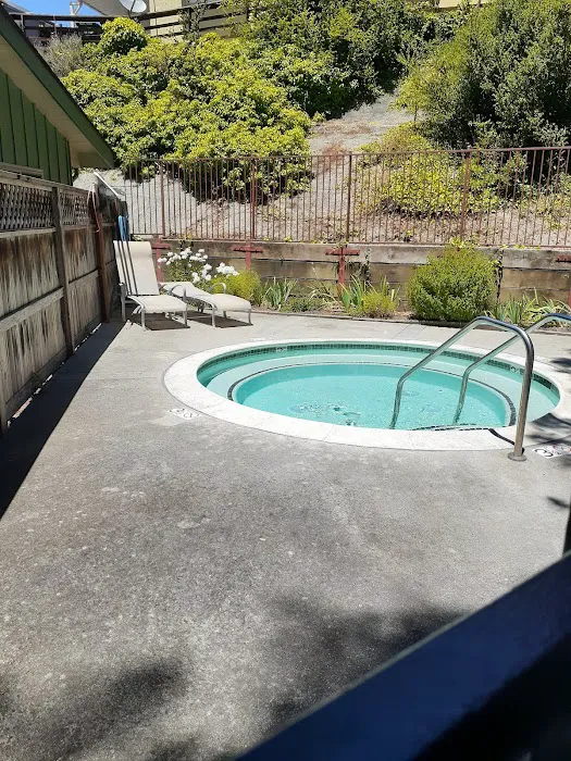 Aptos Knoll Mobilehome Park Picture 3
