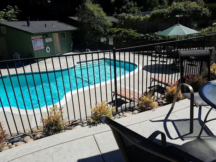 Aptos Knoll Mobilehome Park Picture 5