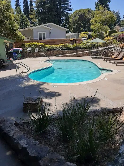 Aptos Knoll Mobilehome Park Picture 9