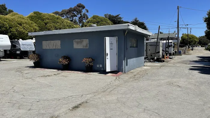 Seacliff Center RV Park Picture 2