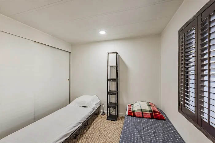 Tropics Mobile Home Park Picture 1