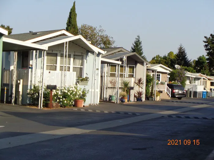 Palo Mobile Estates Picture 1