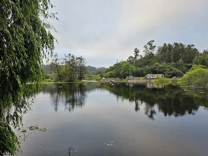 Pond-Derosa Oaks Mobile Home Picture 3