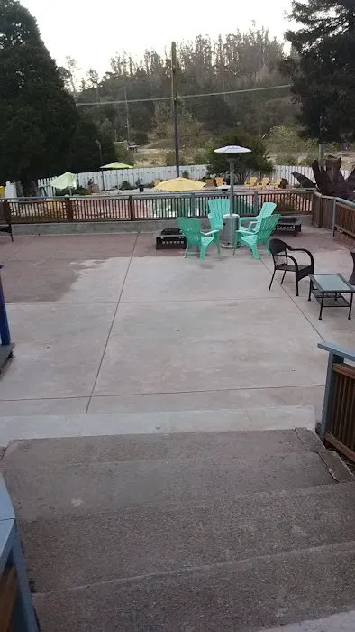 Cabana Holiday RV Park Picture 3
