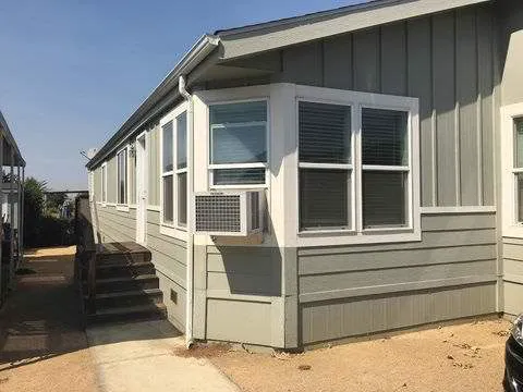 Fairview Mobile Manor Picture 1