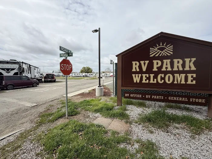 Alameda County Fairgrounds RV Park Picture 6