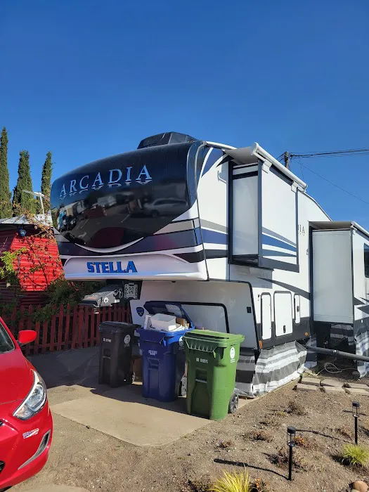 Avalon MH & RV Community Picture 8