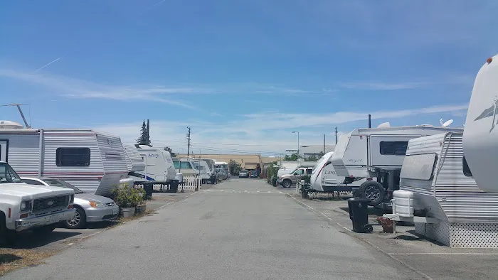 Sequoia Trailer Park Picture 1