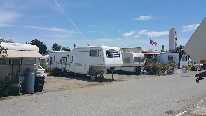 Sequoia Trailer Park Picture 2