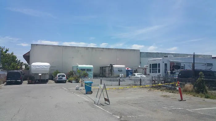 Sequoia Trailer Park Picture 4