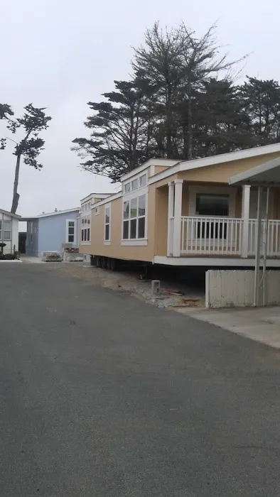Cypress Square Mobile Home Park Picture 10