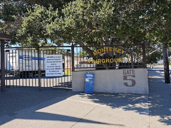 Monterey Fairgrounds RV Park Picture 3