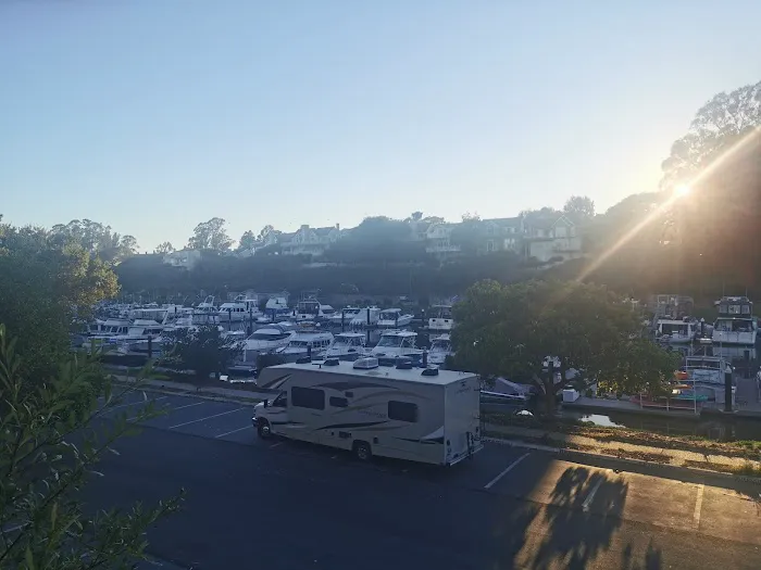 Santa Cruz Harbor RV Park Picture 6