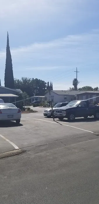 Green Oaks Mobile Home Park Picture 6