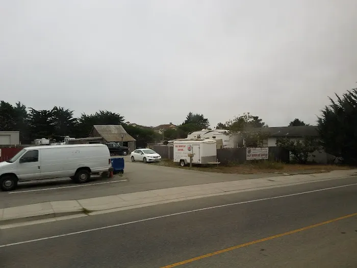 Hilltop Mobile Home Park Picture 8