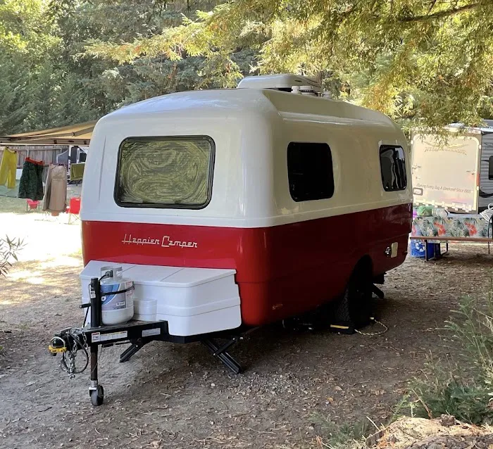 Redwood Resort RV Park Picture 3