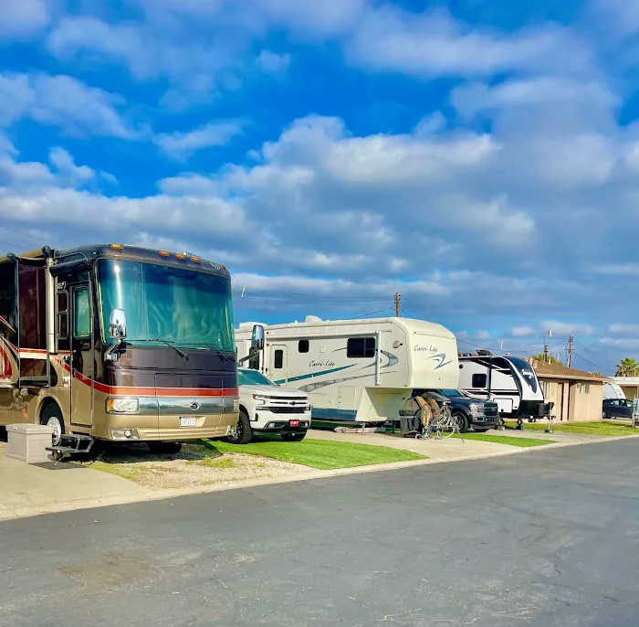 Big Oak Mobile Home Park Picture 5