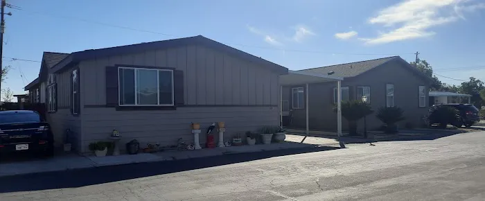 Big Oak Mobile Home Park Picture 8