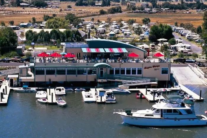 Sugar Barge RV Resort & Marina Picture 3