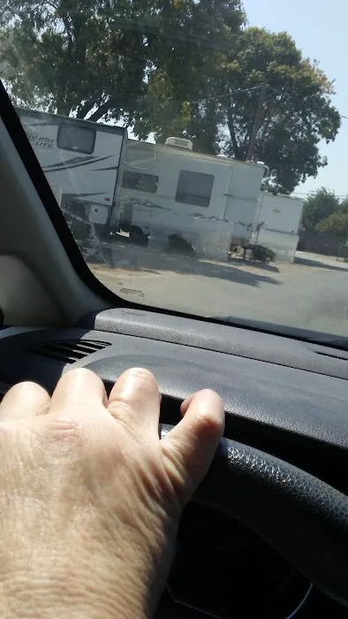 Morehead Park RV & Boat Storage Picture 5