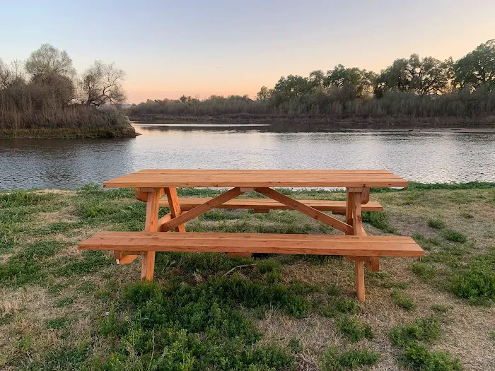 Two Rivers RV Park Picture 1