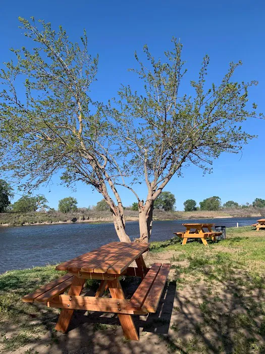 Two Rivers RV Park Picture 8