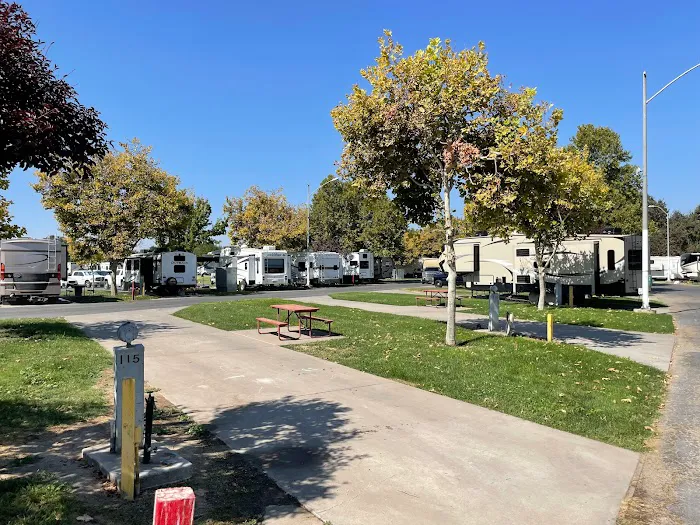French Camp R.V. Park Picture 2