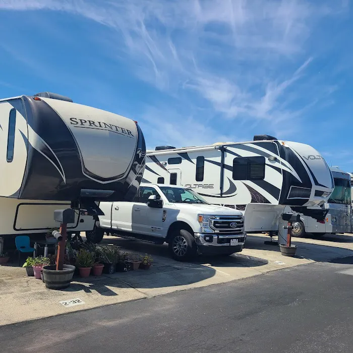 Treasure Island Mobile Home & RV Park Picture 1