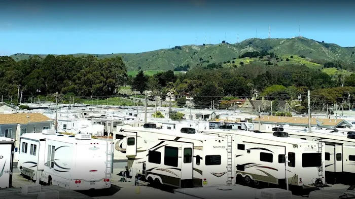 Treasure Island Mobile Home & RV Park Picture 3