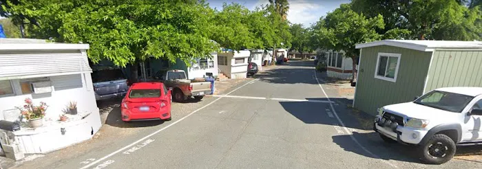 Riverview Mobile Home Park Picture 5