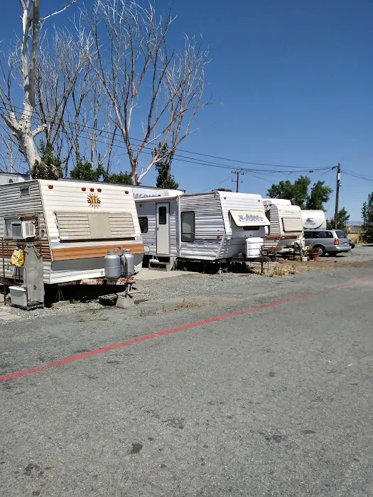 Bella Vista Mobile Home Park Picture 3