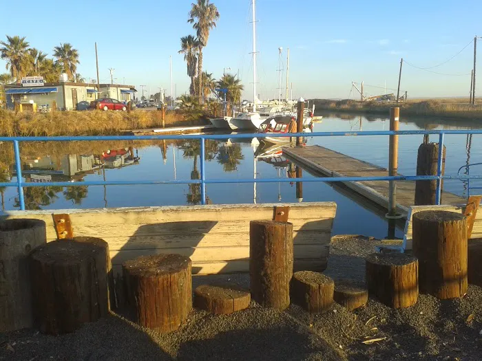 Club Marina Picture 1
