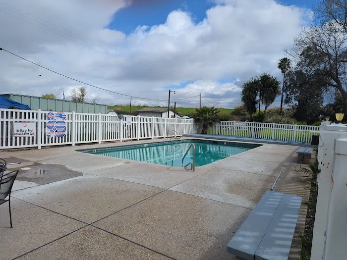 Delta Shores Resort & Marina Picture 3