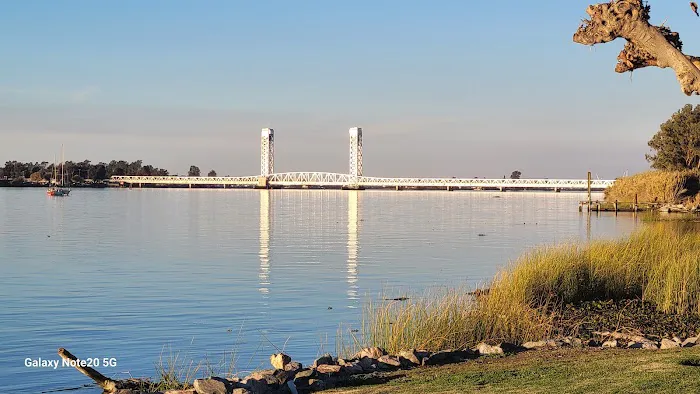 Duck Island RV Park and Fishing Resort - All campers and guests must be 18 years of age or older. Picture 4