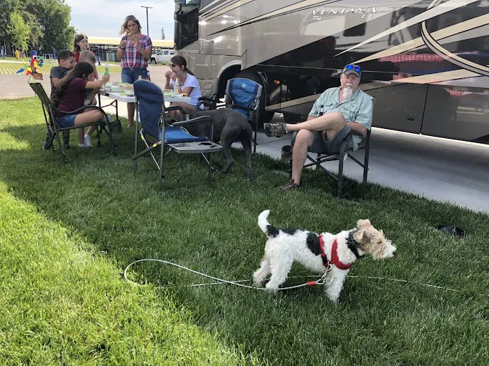 Riverside RV Park Picture 6