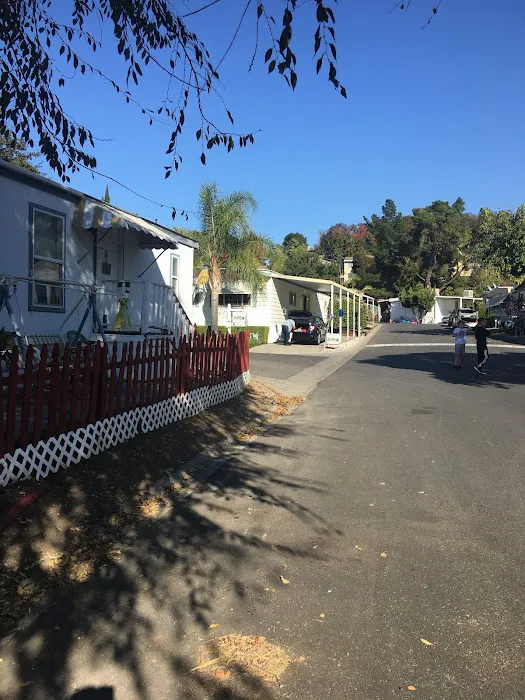 Sunny Acres Mobile Home & RV Park Picture 3