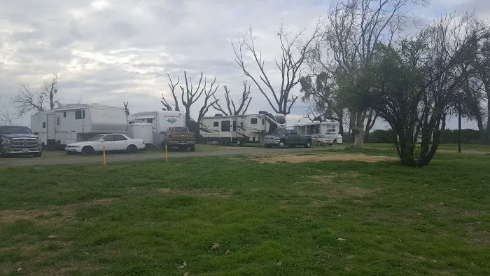 Cannery Landing RV Campground Picture 9