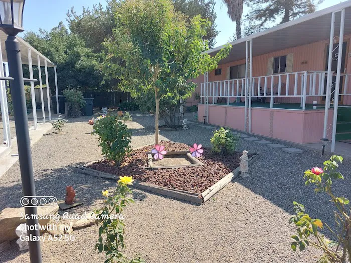 Silverwood Mobile Home Park Picture 2