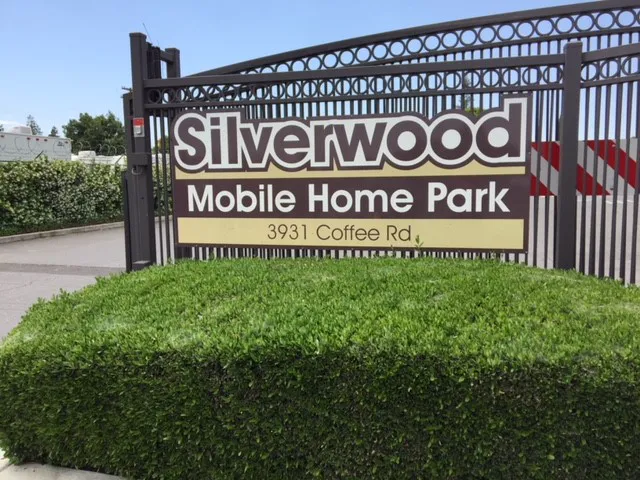 Silverwood Mobile Home Park Picture 1