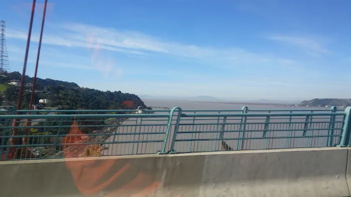 Carquinez Highlands Mobile Home Park Picture 7