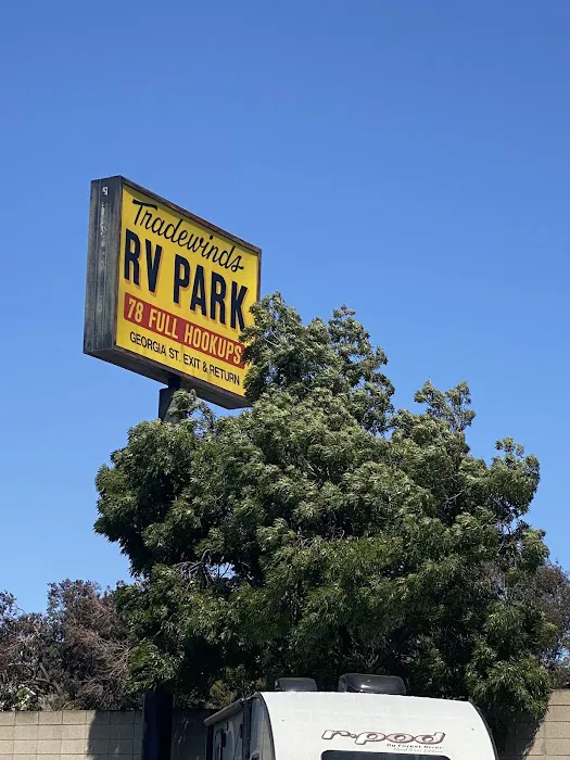 Tradewinds RV Park Picture 1