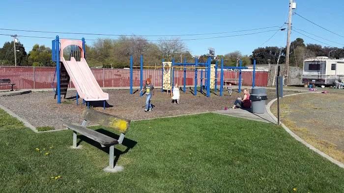 Tradewinds RV Park Picture 6