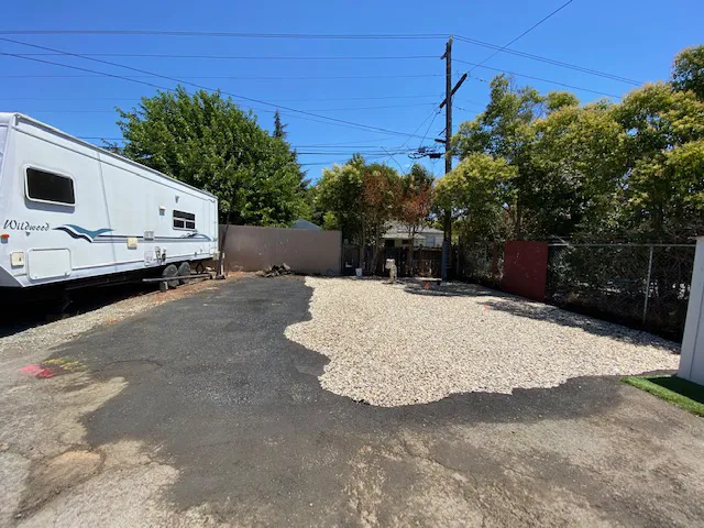 Bay Breeze Rv and Mobile Estates Picture 5